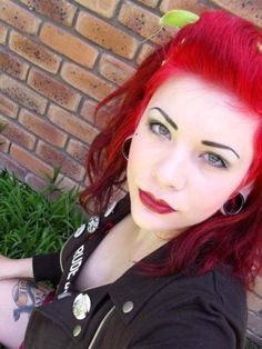 Vampire Red Amplified
